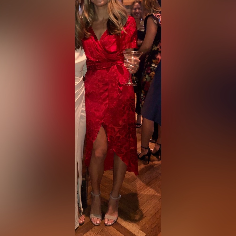 ALICE AND OLIVIA Darva Gathered Mock Wrap Midi Dress